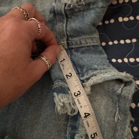 Kancan High Waist Distressed Button Fly Raw Hem Denim Shorts: Medium - Picture 2 of 10